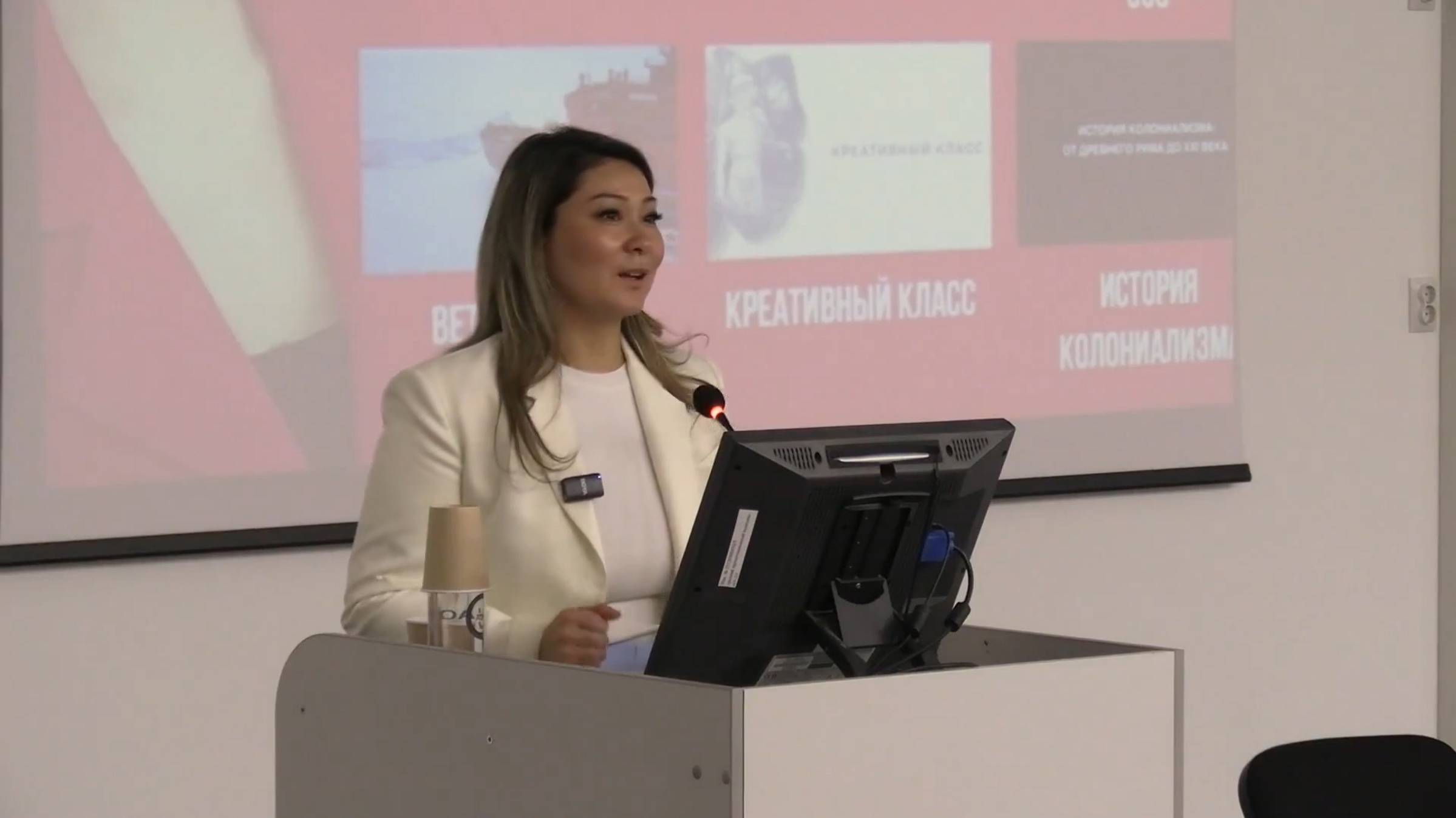 Марина Ким встретилась со студентами СФУ