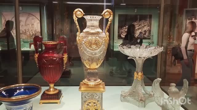 Выставка художественного стекла в Эрмитаже  в Санкт-Петербурге