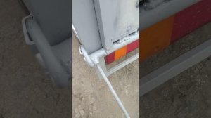 замки заднього борта самосвала