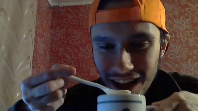 Чашка супа Knorr - Сырный суп с сухариками