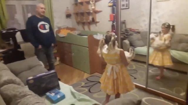 Новогодняя Собака 2020 смотреть онлайн