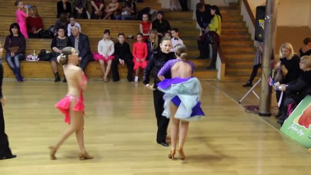 Hello Kitty, открытые региональные соревнования. С13 и мл. Финал, латиноамериканская программа.