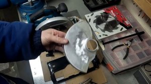 Замена основания и кожуха на аккумуляторной пиле