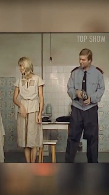 Гипс вместо сапога 😅 #шоу #top #кино #сериалы #фильмы