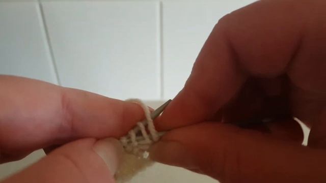 Вязание спицами. Красивый простой узор смотреть онлайн