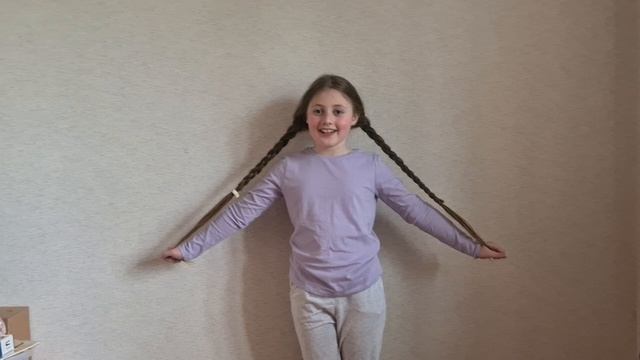 Манюней быть совсем легко