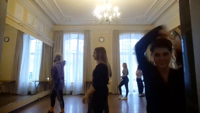 очень сложный танец