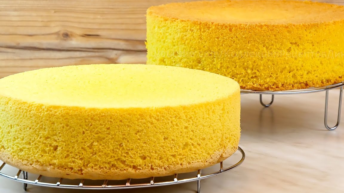 Классический бисквит без разрыхлителя по советской технологии взято с Youtube @DinaRecipes