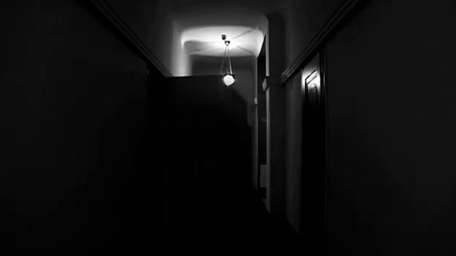 Внутренняя Империя [Открывающая сцена] смотреть онлайн