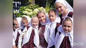 Юлия Славянская - «Время мчится  вперед».
