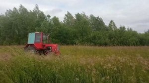 Косимо траву трактором Т-25 та роторною косаркою Wirax