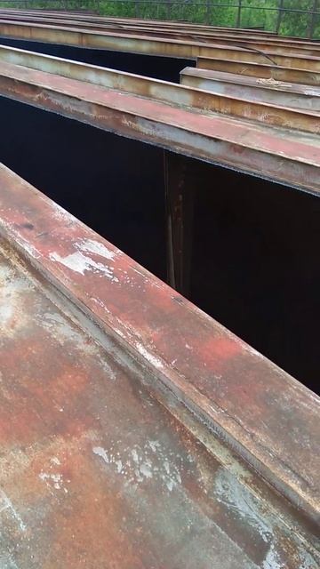 Демонтаж крыши пятысячного аккумуляторного бака смотреть онлайн