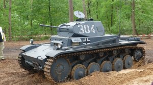 Немецкий танк Pz.Kpfw.II Ausf.c на шоу Militracks-2016