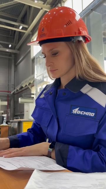 Покажи, кем ты работаешь смотреть онлайн