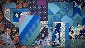 Стильно и практично из полосок и обрезков ткани. Очень простая и полезная идея!