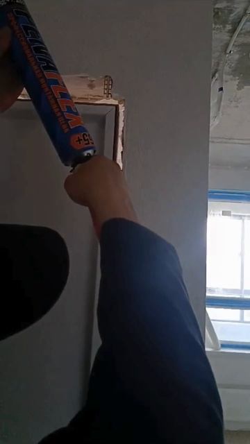 Запенивание дверного проема монтажной пеной с пистол?