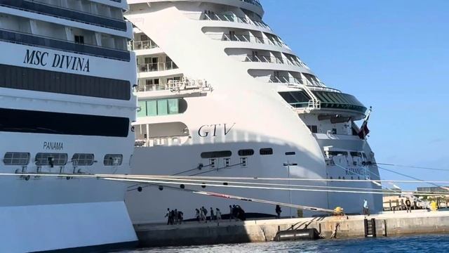 МОРСКОЙ ПОРТ НАССАУ БАГАМЫ И КРАСАВЦЫ КРУИЗНЫЕ ЛАЙНЕР