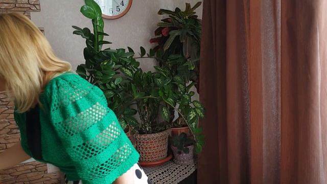 Одно платье - 9 комплектов, с вещами связанными крючком . смотреть онлайн