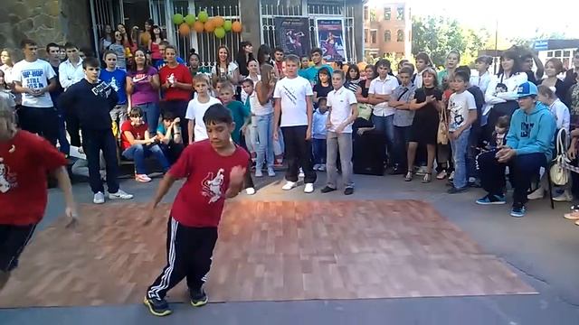 Street Emotion 2 Years - Break Dance младшие