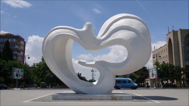 Памятник "Голубь мира" в Сумгаите / "Sülh göyərçininin" heykəli / Memorial "Dove of peace" (5.2016) смотреть онлайн