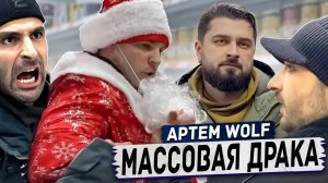 HARD PLAY РЕАКЦИЯ ДИКИЕ АРЫ КИДАЮТСЯ НА ПОКУПАТЕЛЕЙ ЗАКРЫЛИ В МАГАЗИНЕ