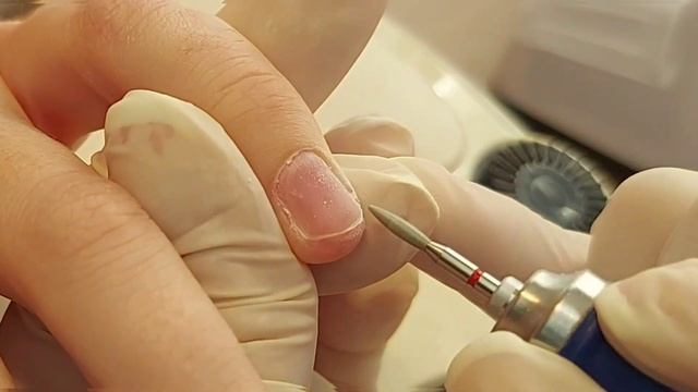 Идеальный Аппаратный Маникюр: Секреты Гигиенической ? смотреть онлайн