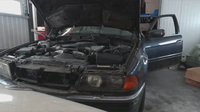 Заведется ли Bmw 750iL V12 после 10 лет простоя - Эпизод 1