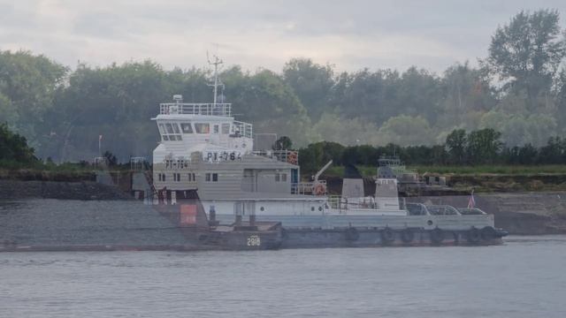 РТ-764 и РТ-645 Яр Сайготинский.Река Обь