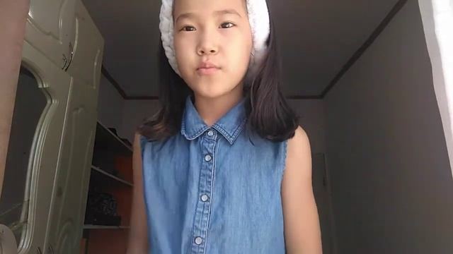 ДЕЛАЮ МАКИЯЖ В 1 КЛАСС