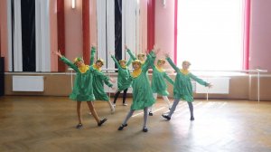 Веселые лягушки танец для детей