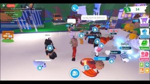 ИГРАЮ В ADOPT ME , ТРЕЙЖУСЬ ЛАВА ДРАКОНА