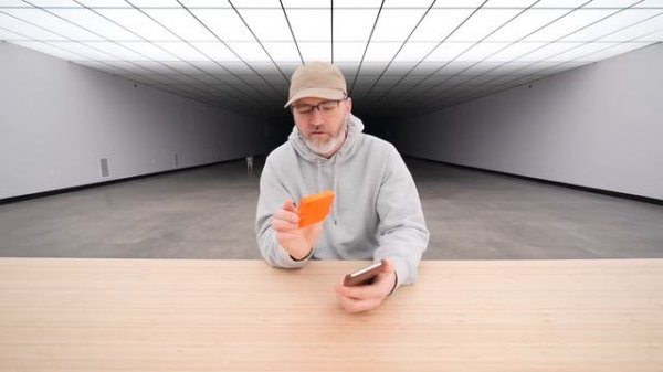 rabbit r1 Unboxing and Hands-on