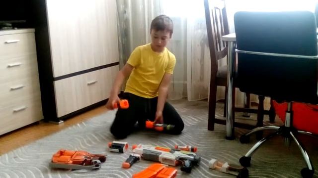 Обзор про бластеры нёрф