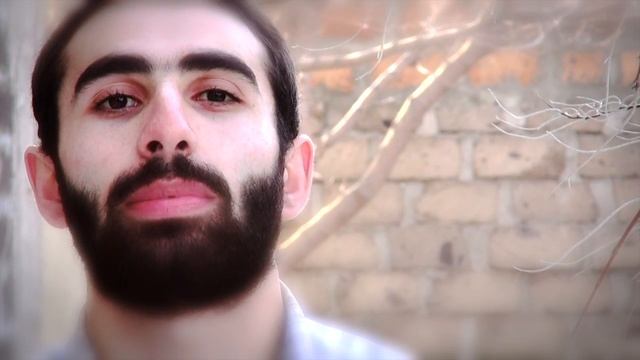 Я призываю    Ես կոչ եմ անում    I Urge