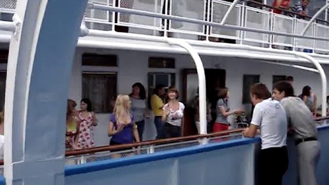MOV05457.MPG - на теплоходе музыка играла