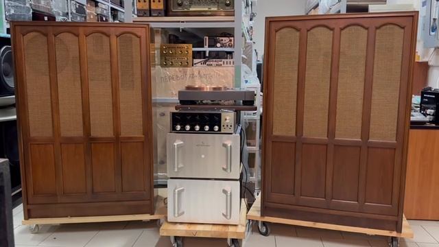 Акустика Electro-Voice Patrician 800 смотреть онлайн