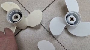 Винты на YAMAHA  F 9.9.