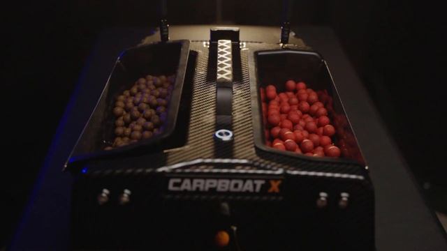 Новая лодка для прикорма рыбы Carpboat X