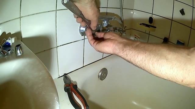 Поменял кран-буксу...И... смотреть онлайн