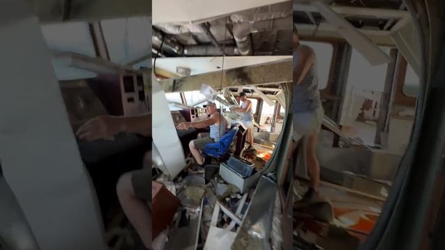 нашли брошенный Корабль в море вам понравится этот вы? смотреть онлайн