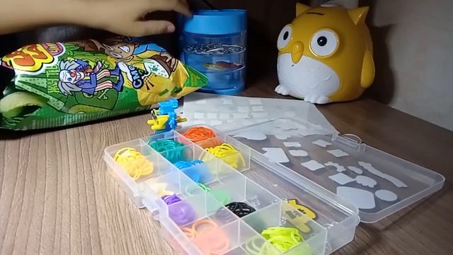 Как сплести браслет из резинок туториал