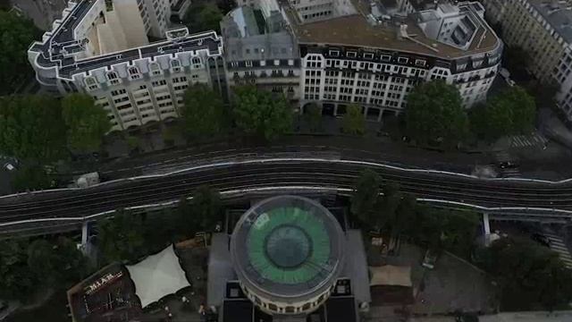 Unité_4_Un_oiseau_à_Paris_!_Site_compagnon_FLE_Edito_2022