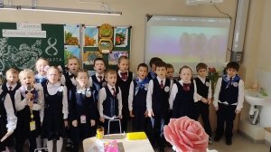 "Я целую твои руки, моя родная! Мама! "