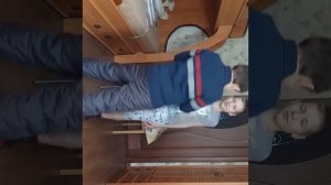 100 метров пищевой плёнки на тело