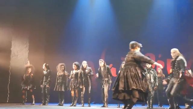 Бал вампиров. Поклоны, часть 2. 28.08.2022 смотреть онлайн