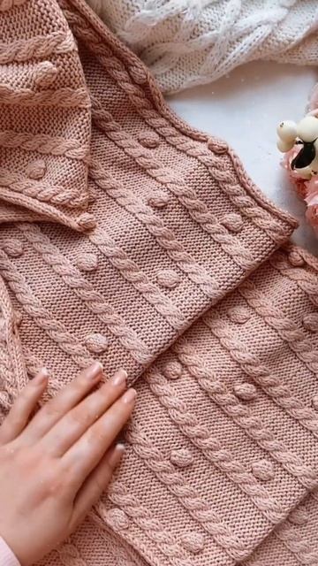 Гениальное - просто #knit #вязаниеспицами #рукоделие #пряжа смотреть онлайн