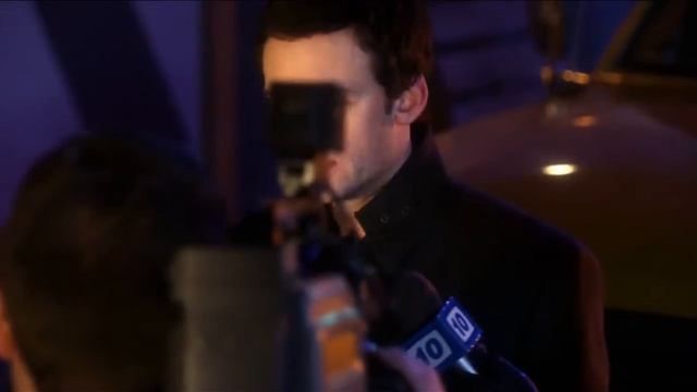 Smallville/Тайны Смолвиля Кларк рушит башню Зода