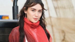 Звезды ВЕТРЕНЫЙ ХОЛМ Джемре Арда, почему она такая? Актриса турецких сериалов