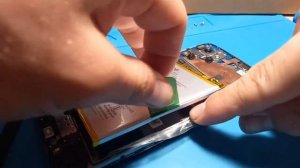 Замена батареи на Realme C35 своими руками все просто