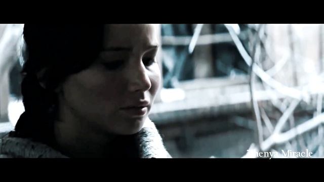 The Hunger Games: Catching Fire/Голодные игры: И вспыхнет пламя смотреть онлайн